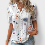 Emília | Blusa com decote em V