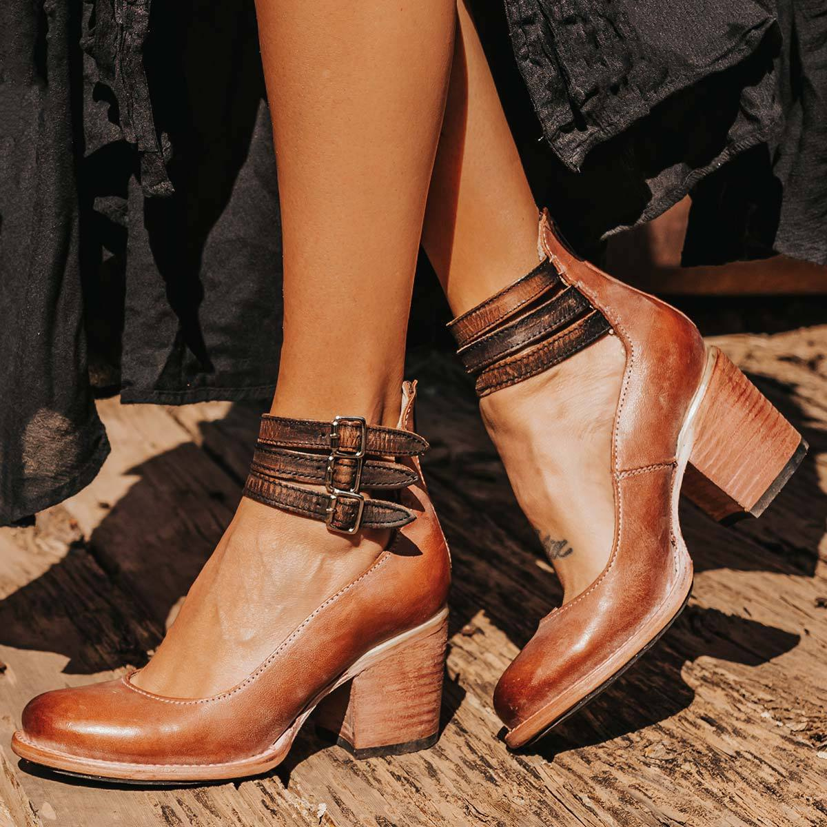 Ginevra | Sapatos de salto alto com tiras múltiplas e sola grossa