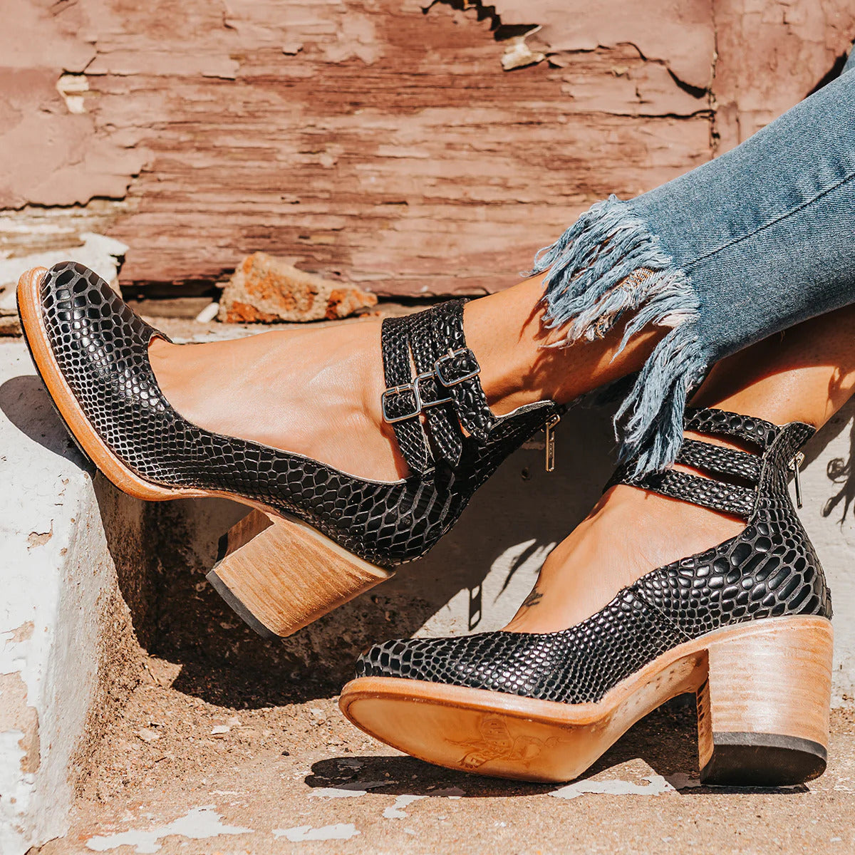 Ginevra | Sapatos de salto alto com tiras múltiplas e sola grossa