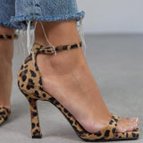 Júlia | Sandálias de salto alto com estampado leopardo