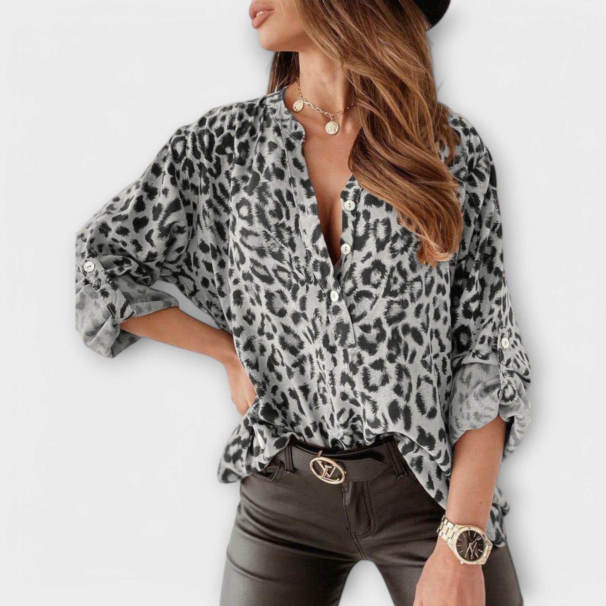 Iara | Blusa moderna estampado leopardo