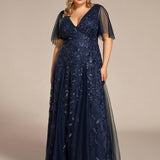 Manuela | Vestido de noite longo, romântico e cintilante com decote em V e tiras
