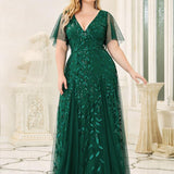 Manuela | Vestido de noite longo, romântico e cintilante com decote em V e tiras
