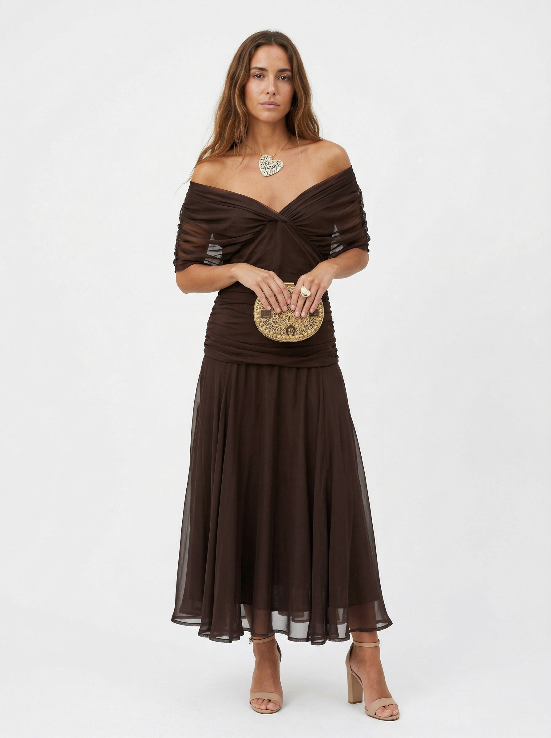 Carmen | Vestido Longo com Decote em V can be rewritten as Vestido Longo com Decote em V Elegante.