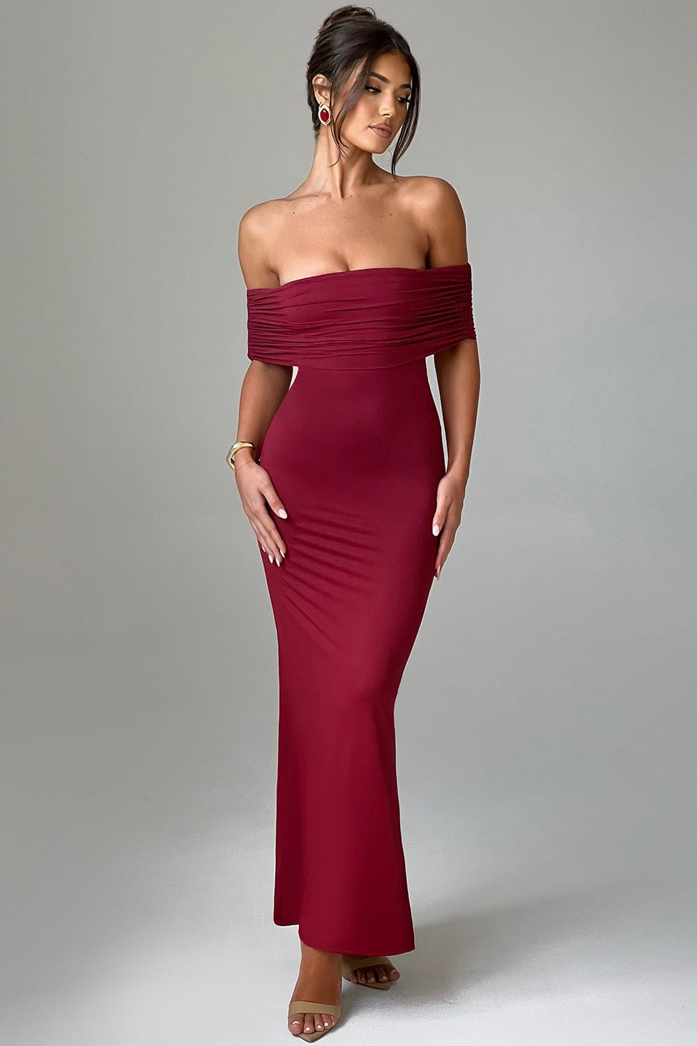Tindra | Robe longa Bardot refinada