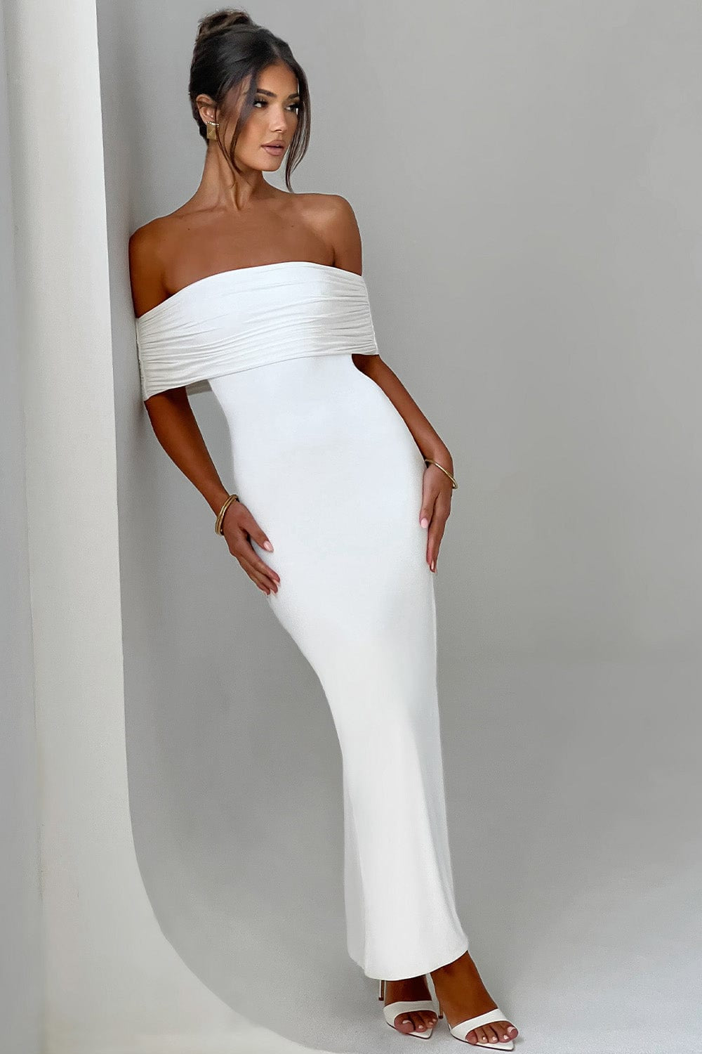 Tindra | Robe longa Bardot refinada