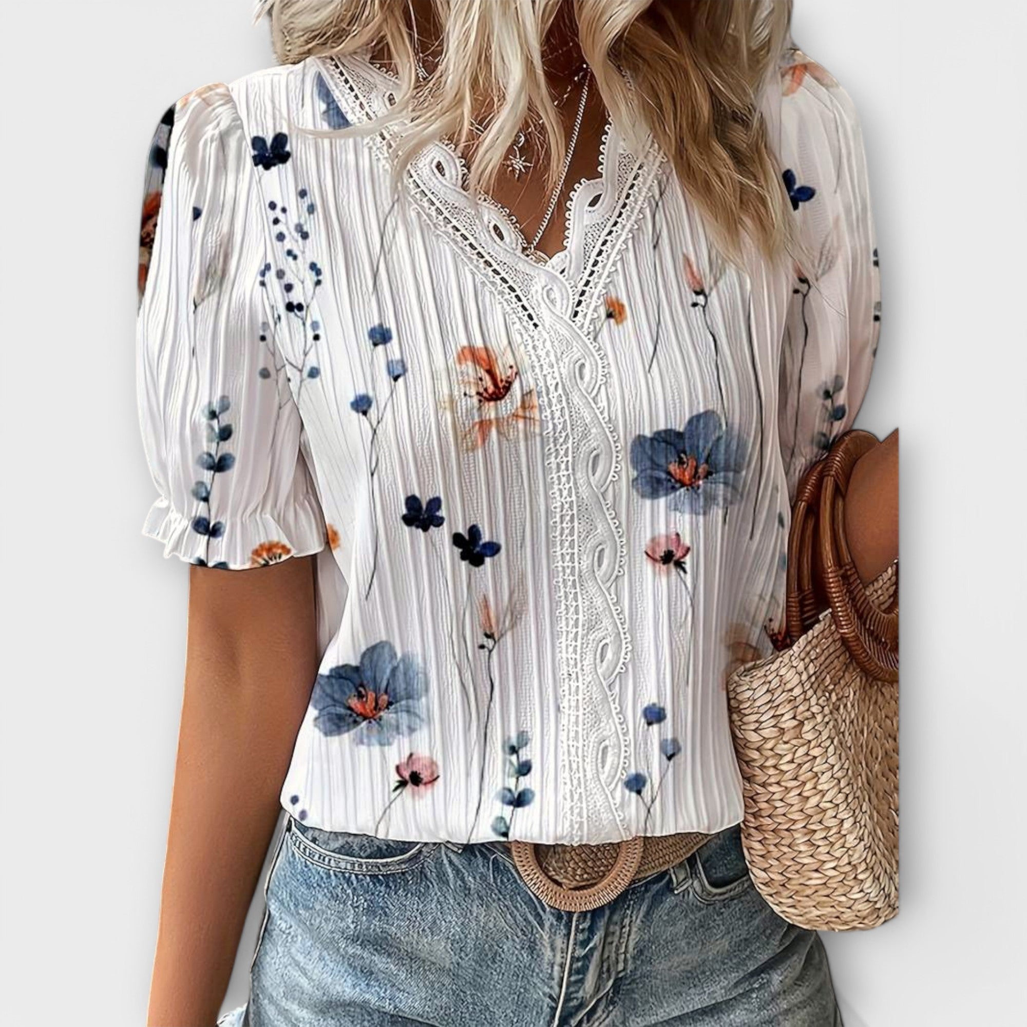 Emília | Blusa com decote em V